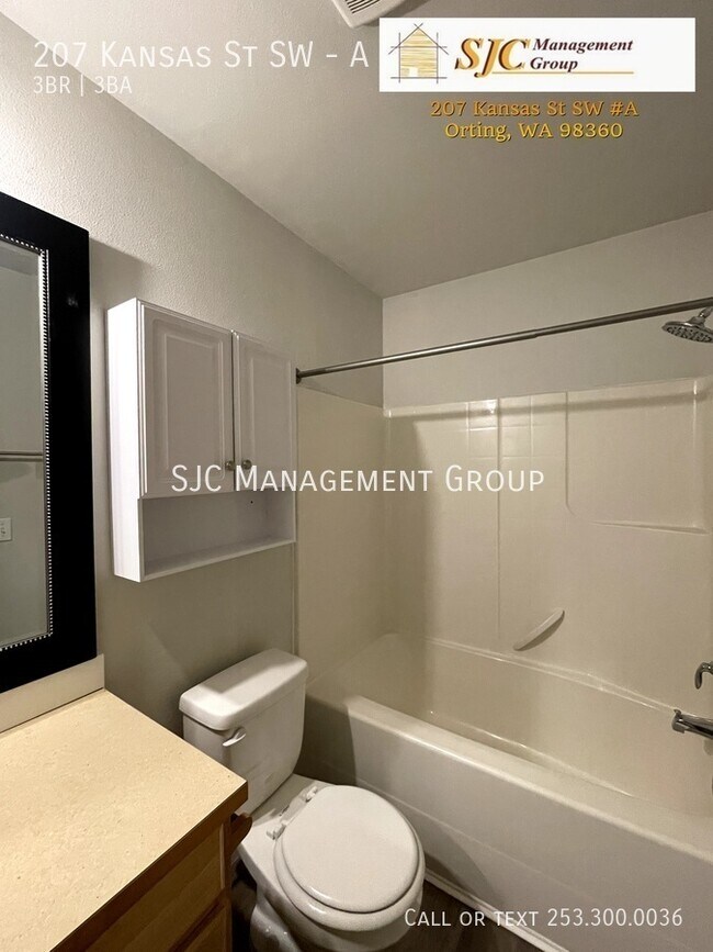 Building Photo - 207 Kansas St SW