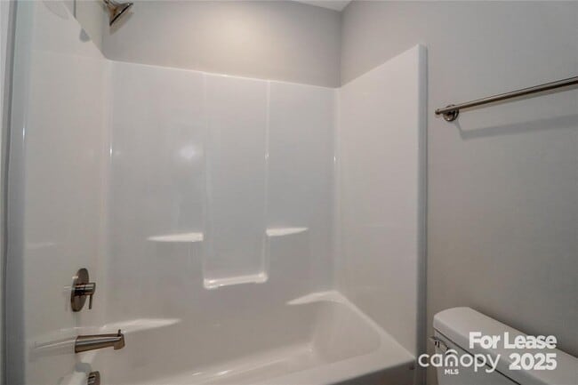 Building Photo - 3967 Newhall Dr NW