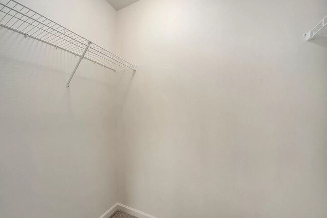 Building Photo - Newer Home in Howell for Lease