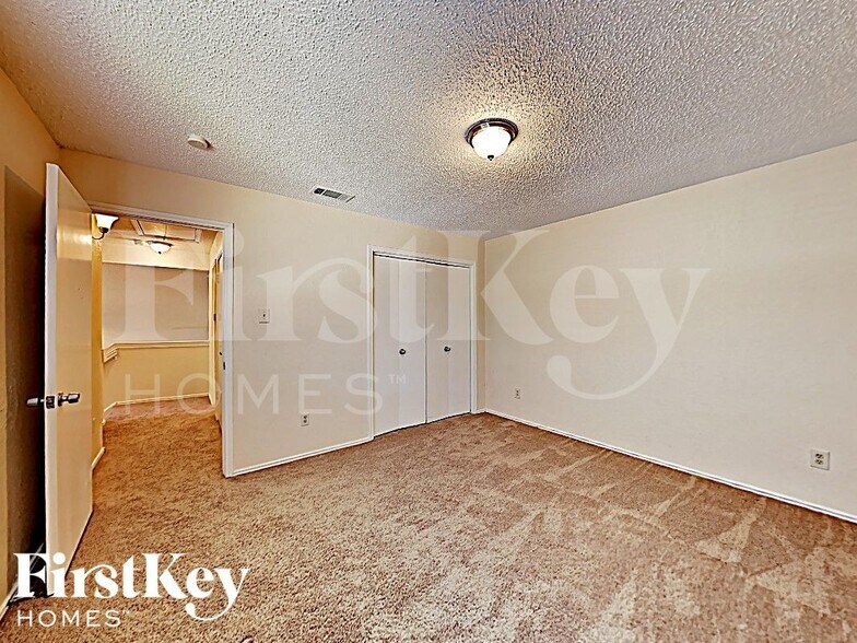 Building Photo - 6816 Dalmation Cir