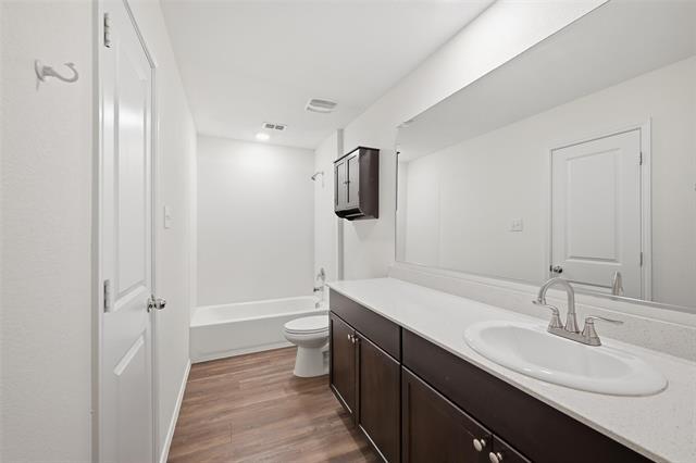 Building Photo - 1527 Deerchase Dr