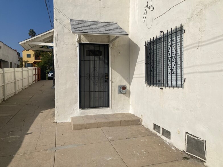 Exterior Entrance - 1314 1/2 S Hudson Ave