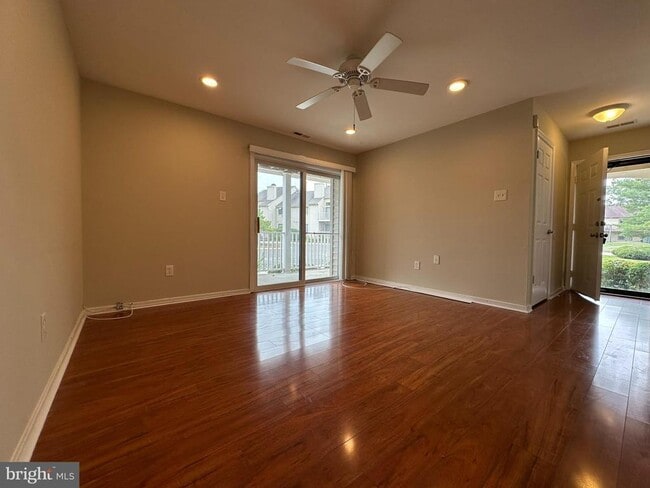 Building Photo - 507 Gregorys Way