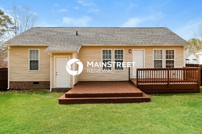 Building Photo - 120 Dullis Cir