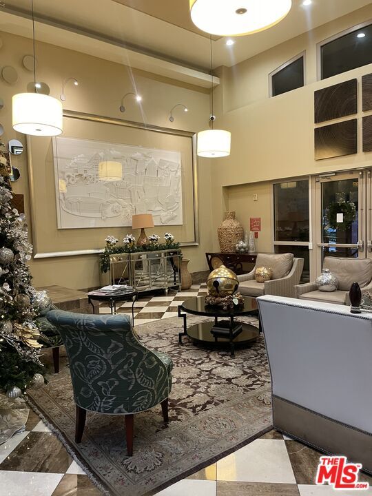 Building Photo - 100 S Alameda St