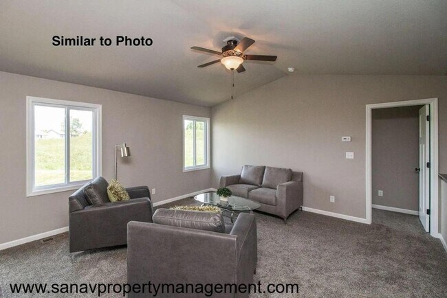 Building Photo - Charming Hoover Ranch in Bondurant – Move-In Ready for July!