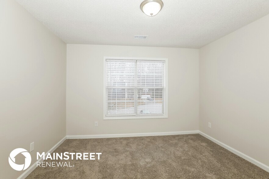 Building Photo - 3719 Upton Ct