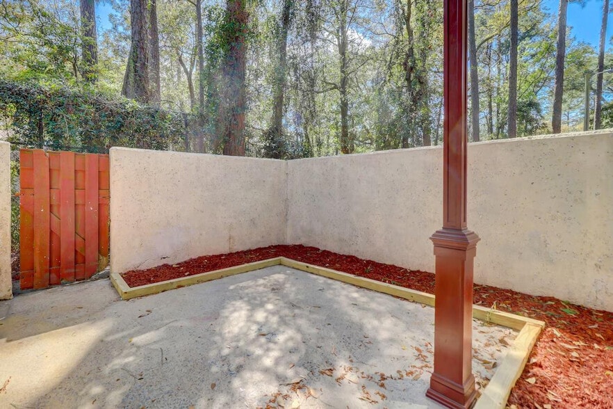 Building Photo - 400 William Hilton Pkwy