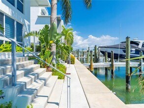 Building Photo - 51 N Shore Dr
