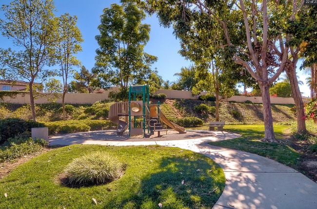 Building Photo - 1520 Sapphire Dr