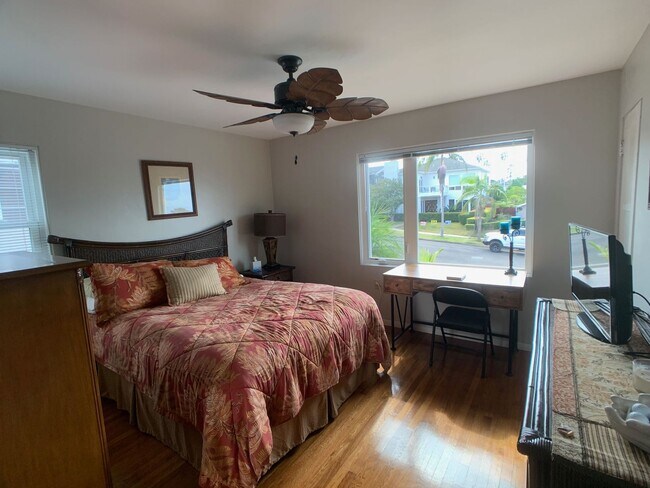 Building Photo - **Live the Ocean Beach Dream