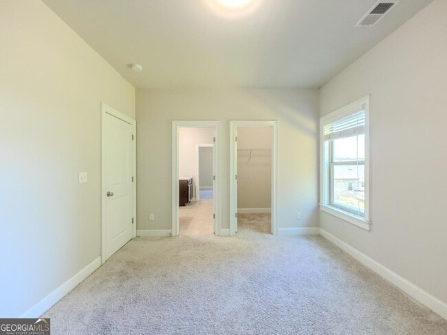 Building Photo - 2880 Ogden Trl