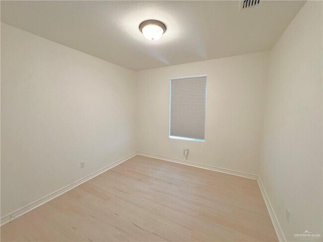 Building Photo - 21 Buen Camino St