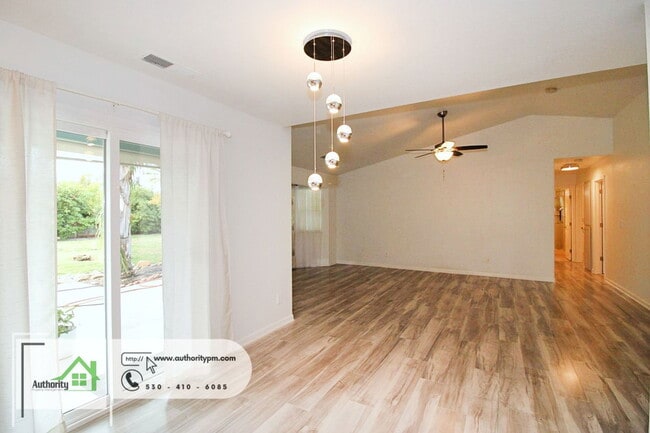 Building Photo - 966 Partridge Dr