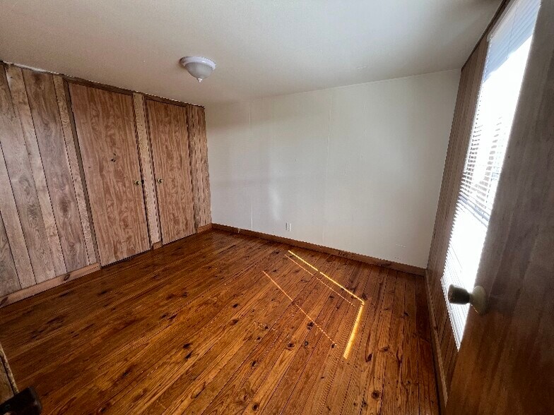 Building Photo - 10039 Wrangler Wy