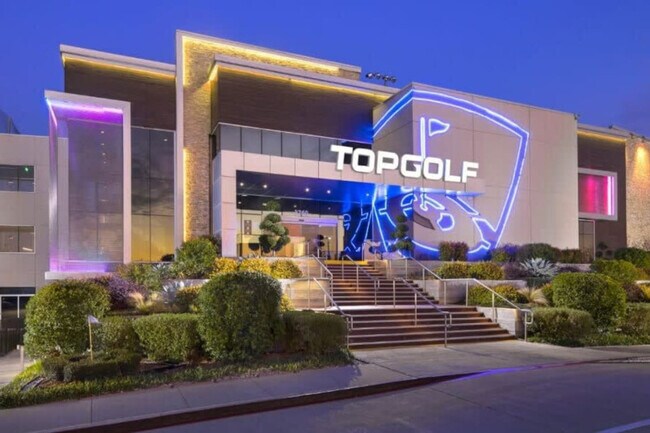 Building Photo - 5720 Town and Country Blvd