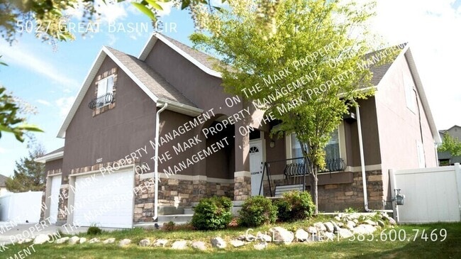 Building Photo - 5027 Great Basin Cir