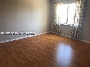 Building Photo - 401 Golden Isles Dr