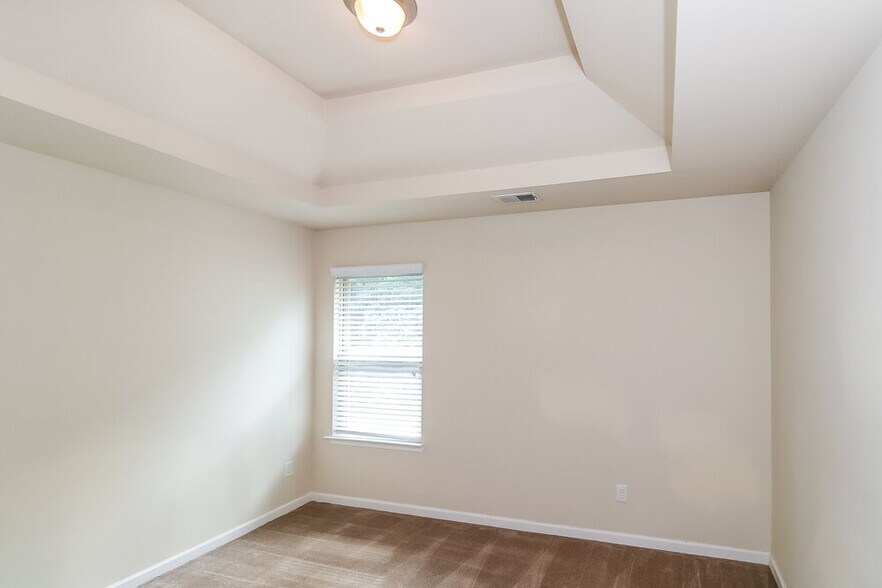 Building Photo - 4710 Cabrini Pl