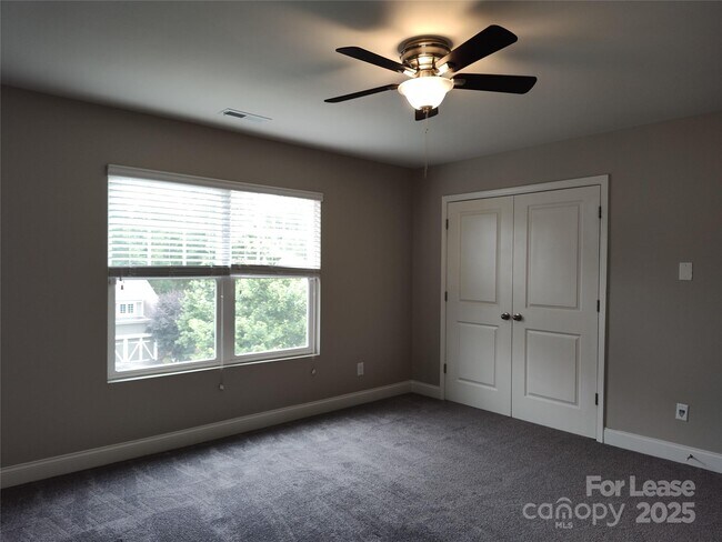 Building Photo - 9415 Segundo Ln