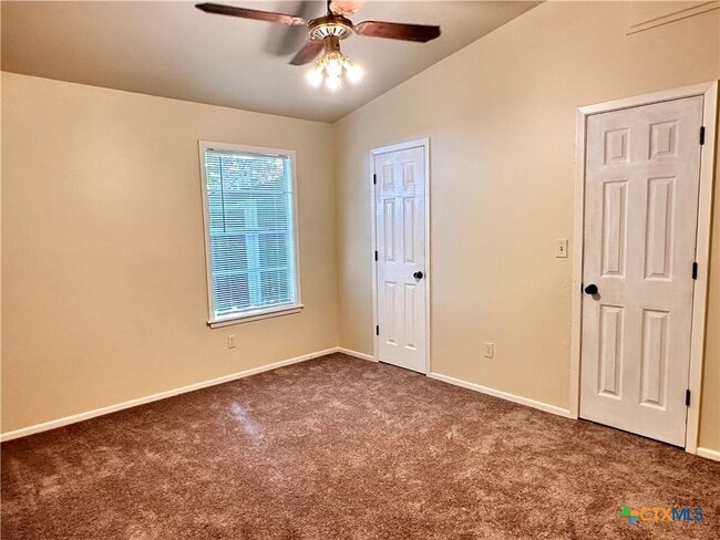 Building Photo - 614 Mill St