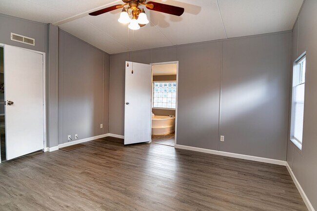 Building Photo - Private (Gated) Country Retreat - RV Hookups, 2 Decks, Back Patio, Outdoor Gaming/Utility Area, S...