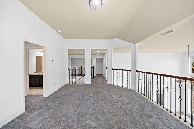 Building Photo - 28915 Crested Butte Dr