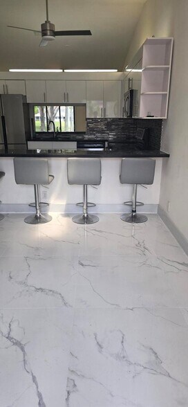 Building Photo - 5161 NW 11th Ln