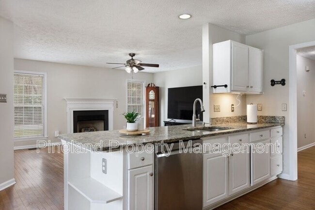 Building Photo - 310 Timberidge Dr