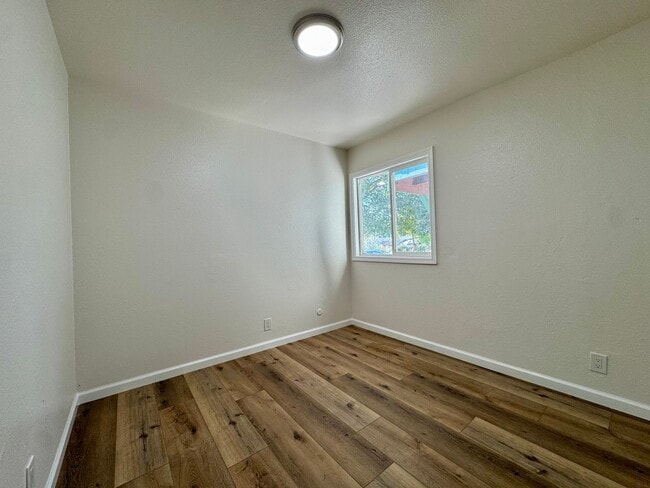 Building Photo - 2369 Kenton Ct
