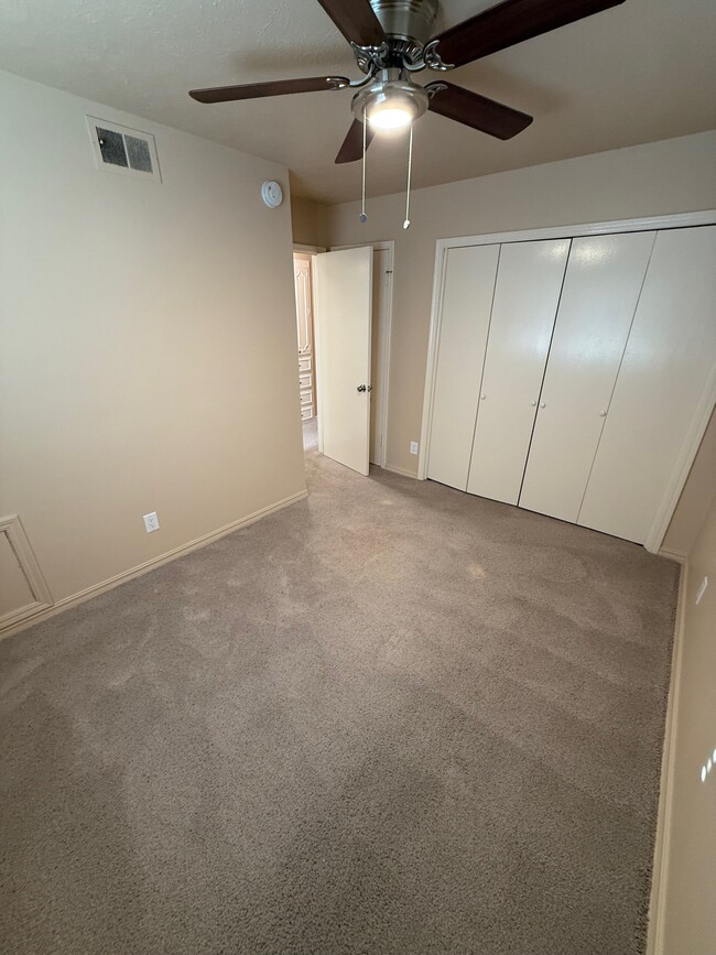 Bedroom 1 Closets - 3009 N Woodcrest Dr