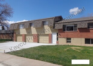 Building Photo - 2801-2805 Stanford Rd