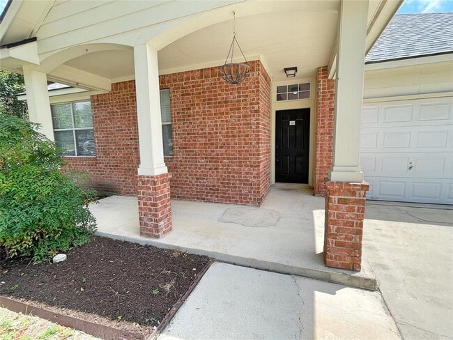 Building Photo - 2059 Carlisle Castle Dr