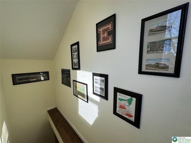 Building Photo - 312 Lehigh Dr