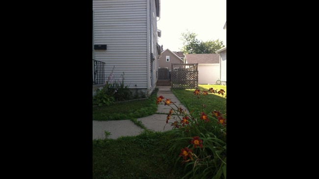 Building Photo - 4510 5th Ave