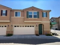 Building Photo - 530 Longmeadow St