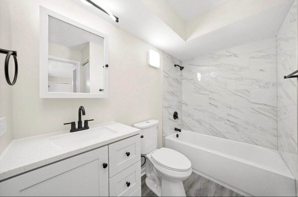 Building Photo - 2710 Northcreek Dr