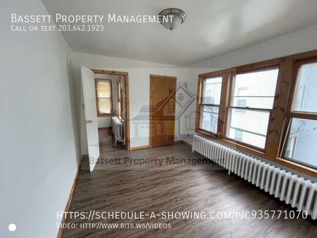 Building Photo - 617 Elm St
