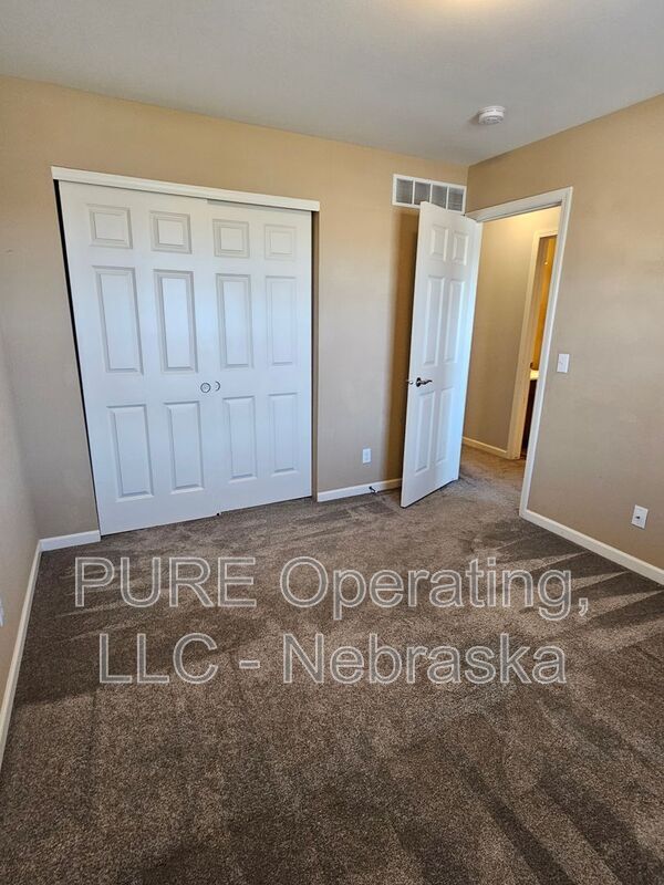 Building Photo - 20911 Cleveland St