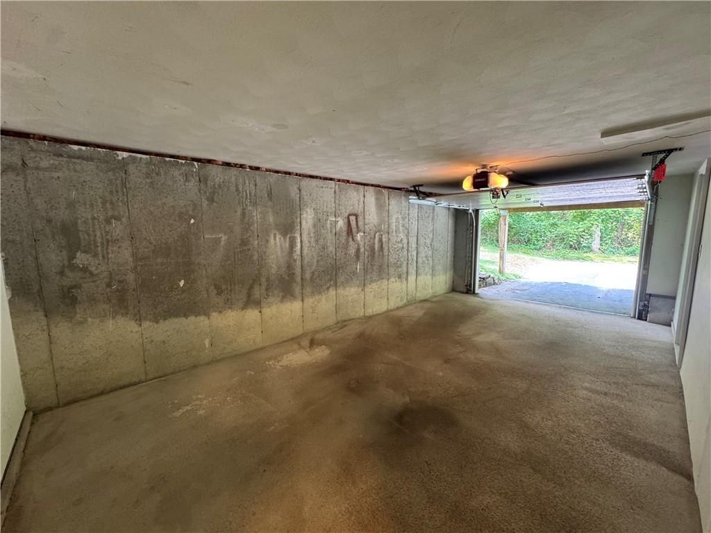 Building Photo - 320 Westmoreland St
