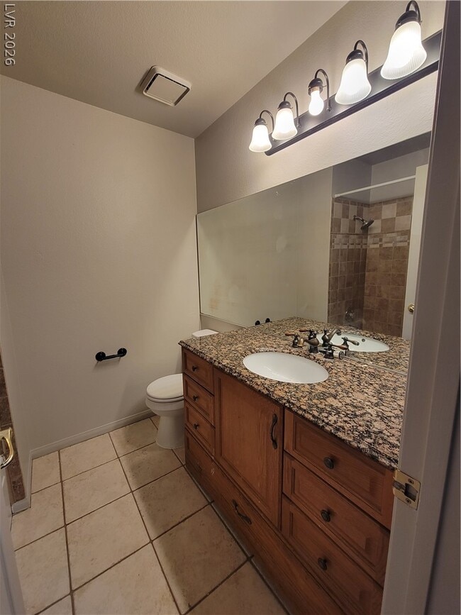 Building Photo - 3319 Palmdesert Way