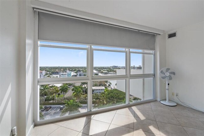 Building Photo - 2841 N Ocean Blvd