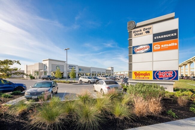 Building Photo - 12218 Taylors Crossing Dr