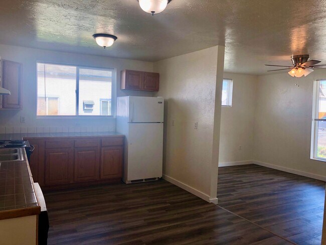 Building Photo - 4th St. Fourplex