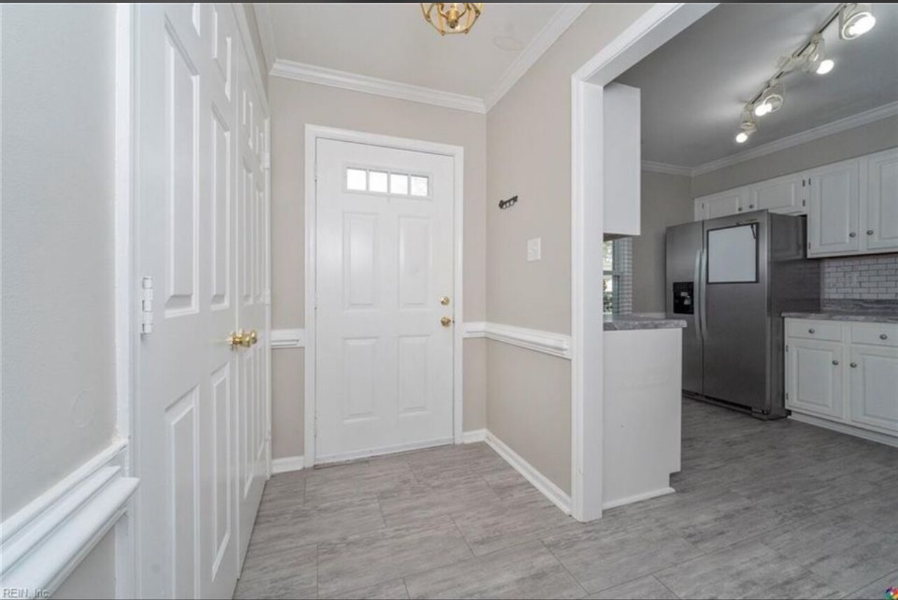 Building Photo - 418 Lake Havasu Dr