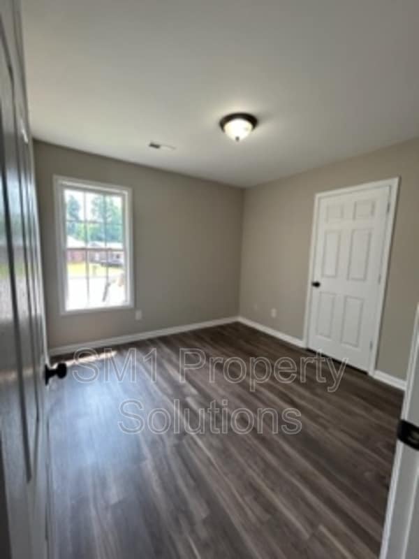 Building Photo - 127 Thomas St