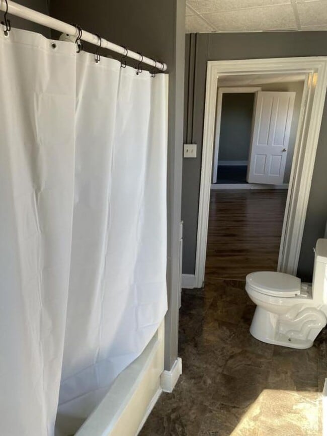 Building Photo - 365-365 N Hanover St