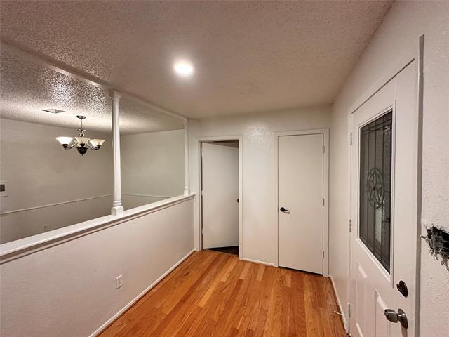 Building Photo - 2108 Blossom Ln