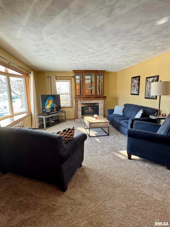 Building Photo - 2116 32nd St