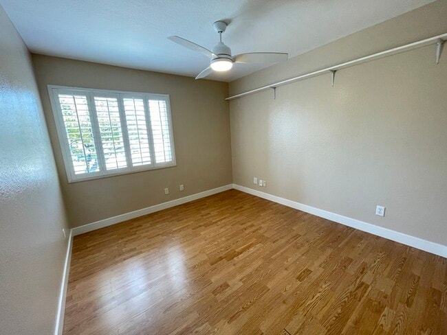 Building Photo - Carry Over Showing: This property has been...